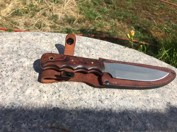 Handmade knife by Robert Bagwell (26)