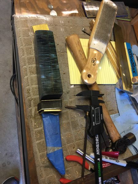 Handmade knife by Robert Bagwell (49)
