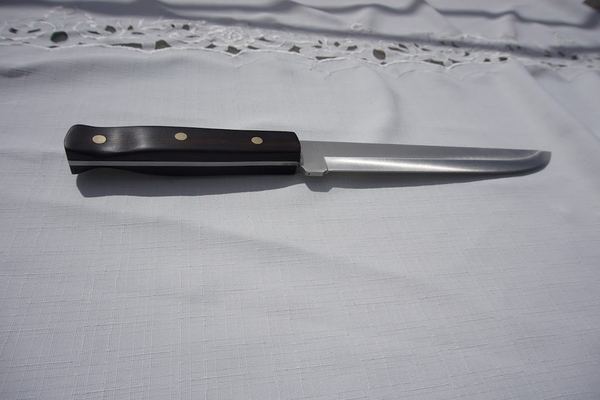 Handmade knife by Robert Bagwell (79)